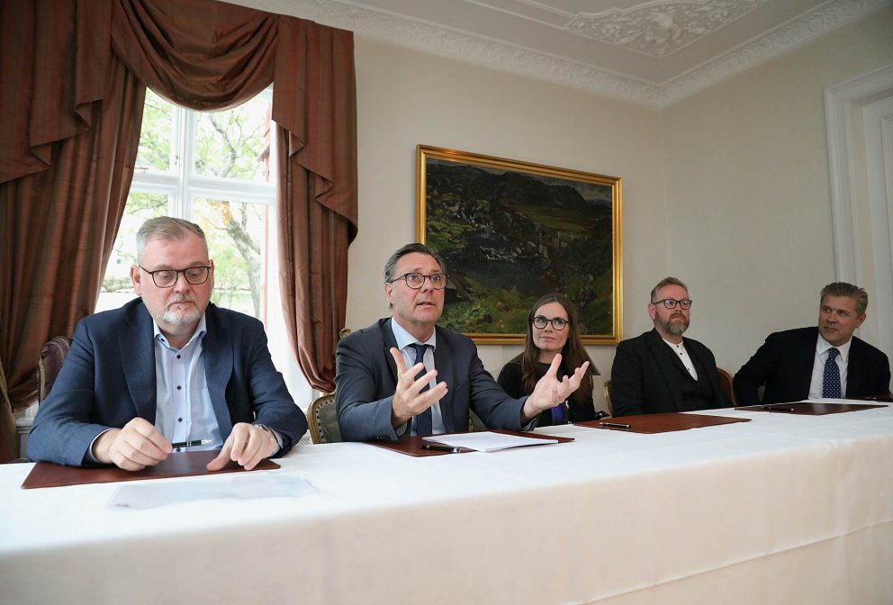 Aukagjöld lögð niður