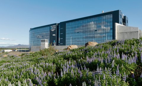 Sumarlokun Læknastöðvarinnar og skurðstofu